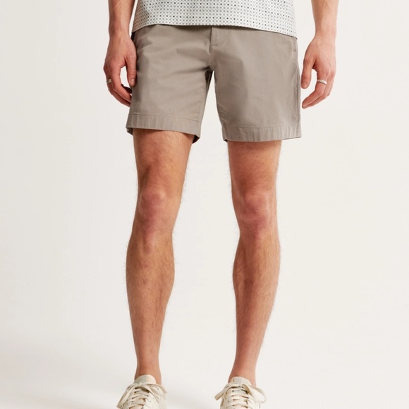 Abercrombie 7" Everyday Shorts *NEW - NEVER WORN* - Picture 1 of 5